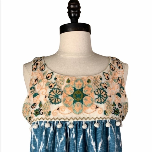 Floreat Ivory Geometric Sleeveless Embroidered top - Picture 4 of 5